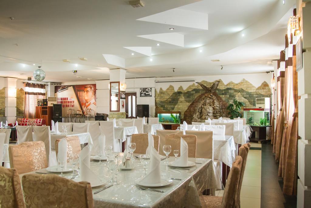 Diar Hotel Atyrau Bagian luar foto