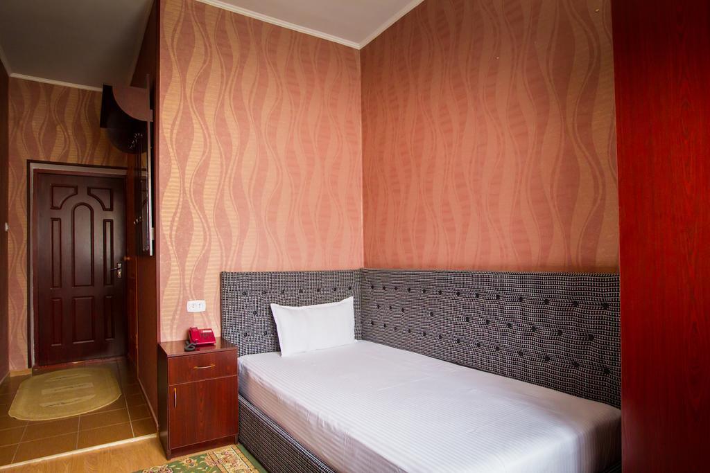 Diar Hotel Atyrau Ruang foto