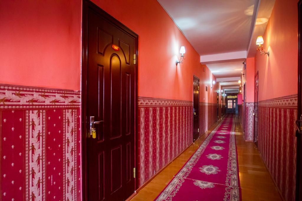 Diar Hotel Atyrau Bagian luar foto